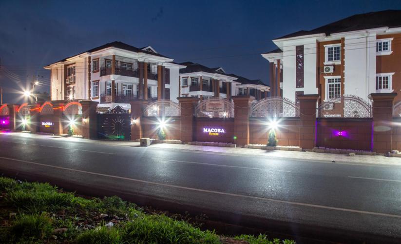 Macoba Luxury Apartments Кумаси Екстериор снимка