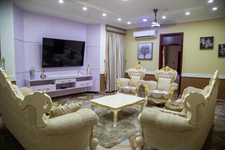 Macoba Luxury Apartments Кумаси Екстериор снимка